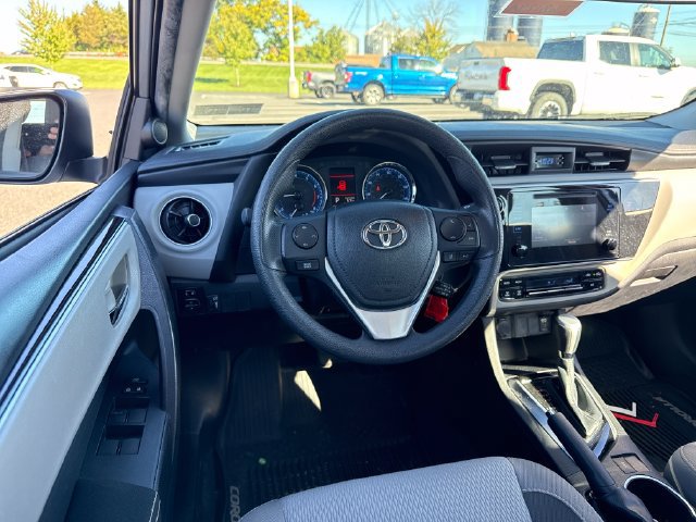 Used 2019 Toyota Corolla LE FWD image 20