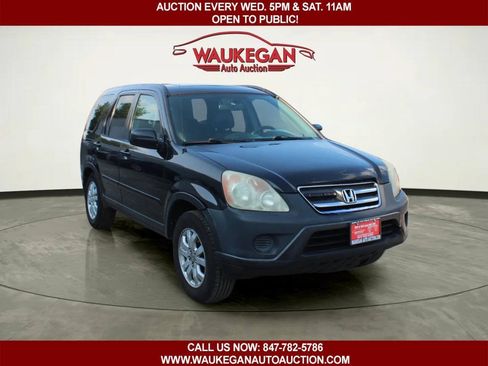 Used 2005 Honda CR-V SE image 3