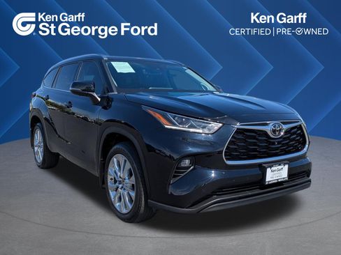 Used 2023 Toyota Highlander Limited AWD/4WD image 1