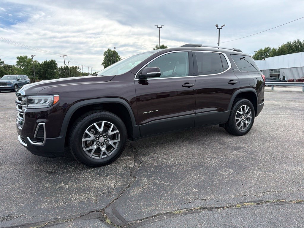 Used 2020 GMC Acadia SLE w/ Driver Convenience Package FWD image 4