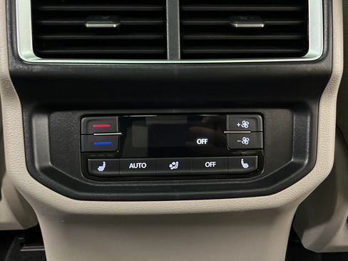 Used 2025 Volkswagen Atlas SEL Premium R-Line AWD/4WD image 37