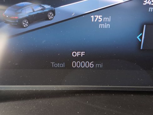 New 2026 BMW iX xDrive45 image 26