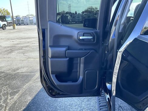 Used 2024 GMC Sierra 1500 Pro w/ Graphite Edition image 21