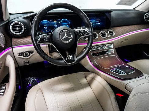 Used 2022 Mercedes-Benz E 350 4MATIC Sedan image 12