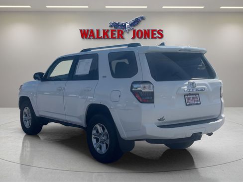 Used 2023 Toyota 4Runner SR5 Premium image 5