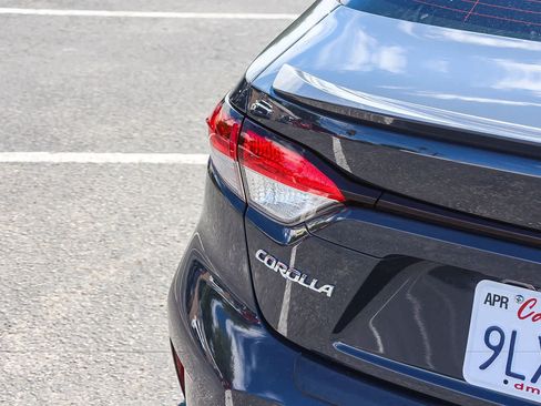 Used 2024 Toyota Corolla SE FWD image 7