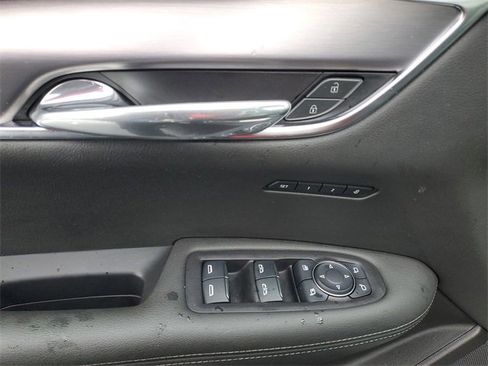 Certified 2023 Cadillac XT6 Luxury image 12