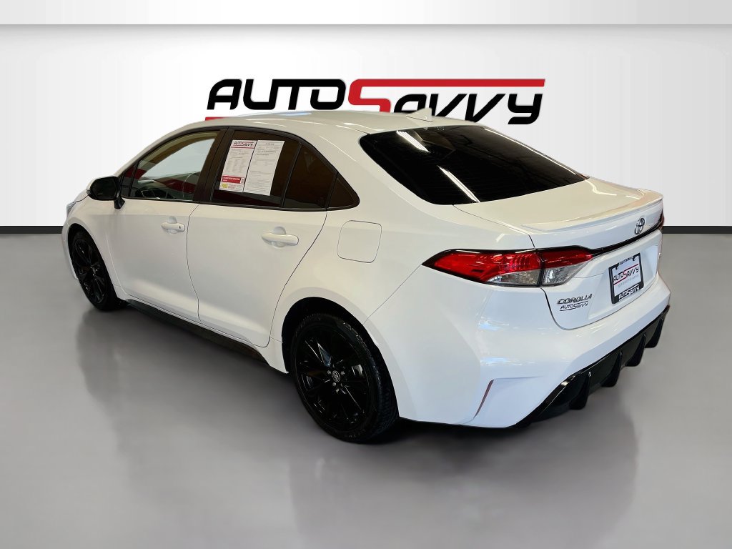 Used 2024 Toyota Corolla SE w/ SE Premium Package FWD image 5