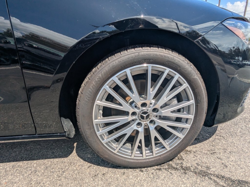 Certified 2025 Mercedes-Benz CLA 250 4MATIC image 23