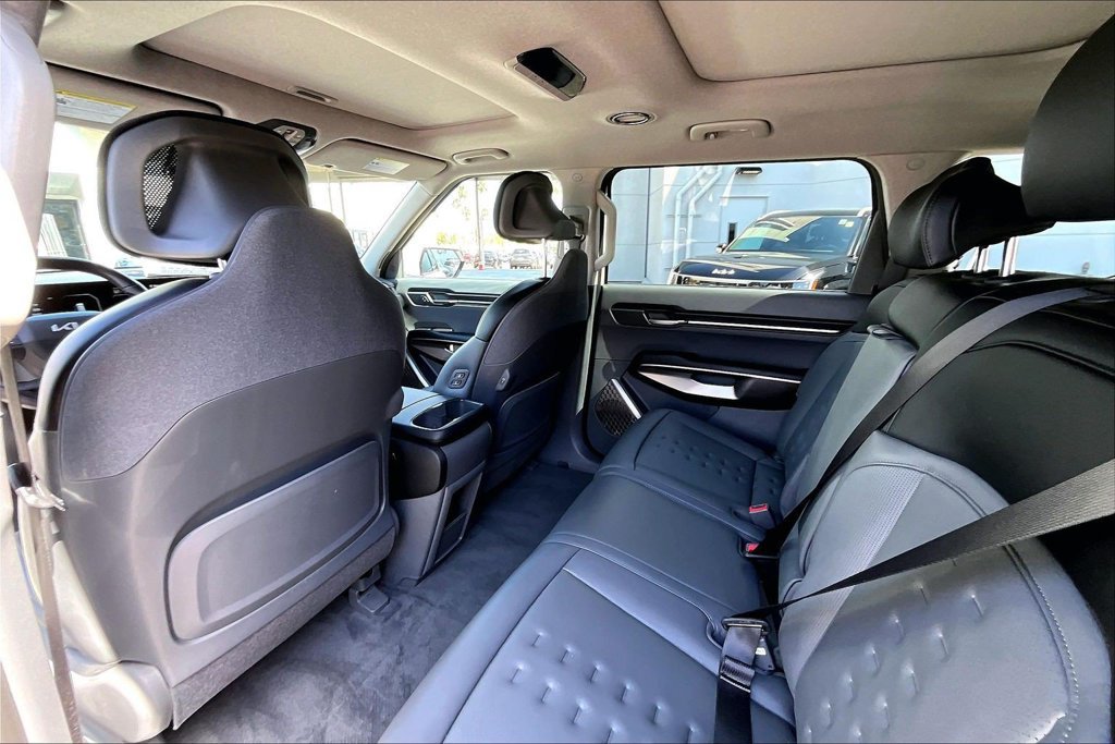 Used 2024 Kia EV9 Wind AWD/4WD image 18