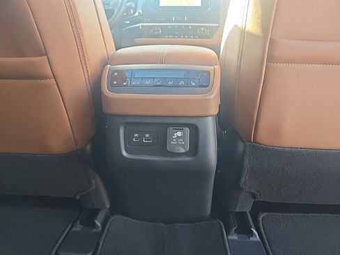 New 2025 Nissan Pathfinder Platinum image 37