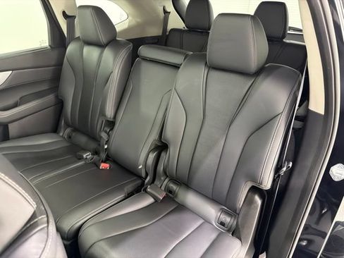 Certified 2023 Acura MDX SH-AWD w/ Technology Package image 16