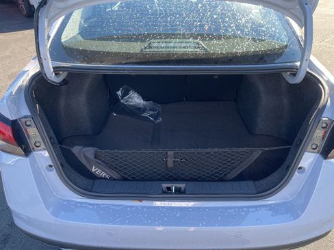 New 2025 Nissan Versa SR image 11