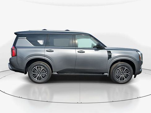 New 2026 Nissan Armada SL w/ Captain's Chari Seat Package image 4