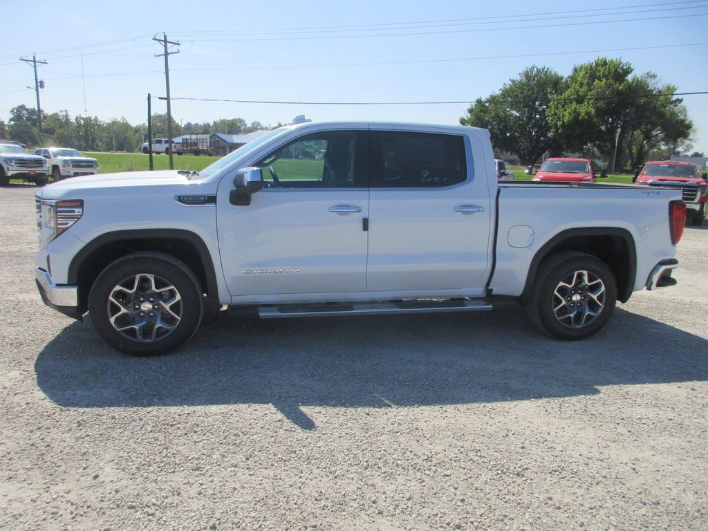 New 2026 GMC Sierra 1500 SLT w/ SLT Premium Package AWD/4WD image 10