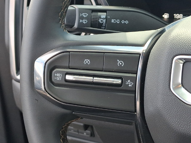 Used 2026 GMC Canyon AT4 w/ Technology Plus Package AWD/4WD image 7