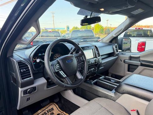 Used 2016 Ford F150 XLT w/ Equipment Group 302A Luxury image 14