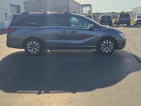 Certified 2026 Honda Odyssey EX-L image 9