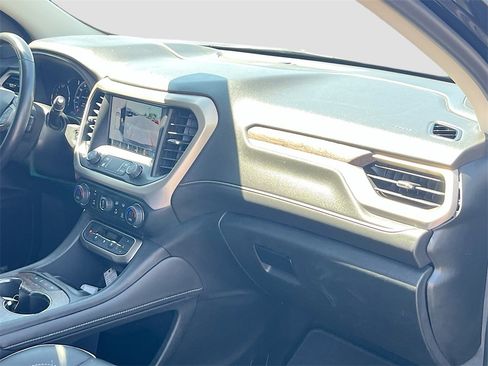 Used 2022 GMC Acadia Denali w/ Black Diamond Edition image 31