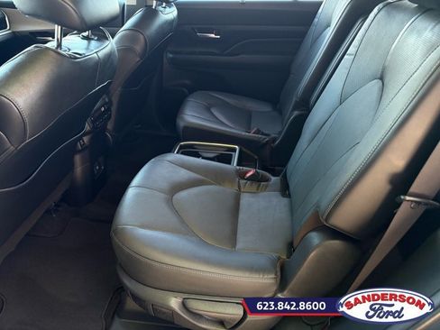 Used 2024 Toyota Grand Highlander FWD image 15