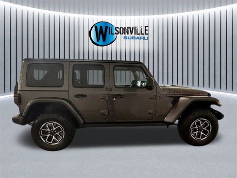 Used 2025 Jeep Wrangler Unlimited Rubicon image 15