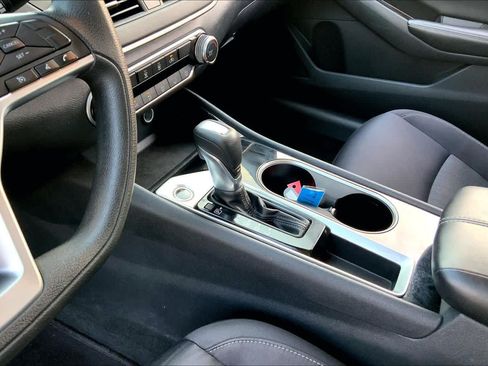 Used 2021 Nissan Altima 2.5 SV FWD image 14