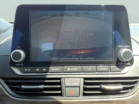 Used 2023 Nissan Altima 2.5 SV FWD image 19