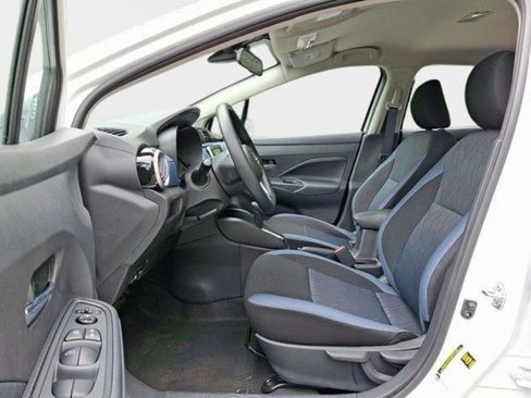 New 2025 Nissan Versa SV w/ Trunk Package image 9