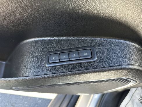 Used 2019 GMC Yukon XL Denali RWD image 12