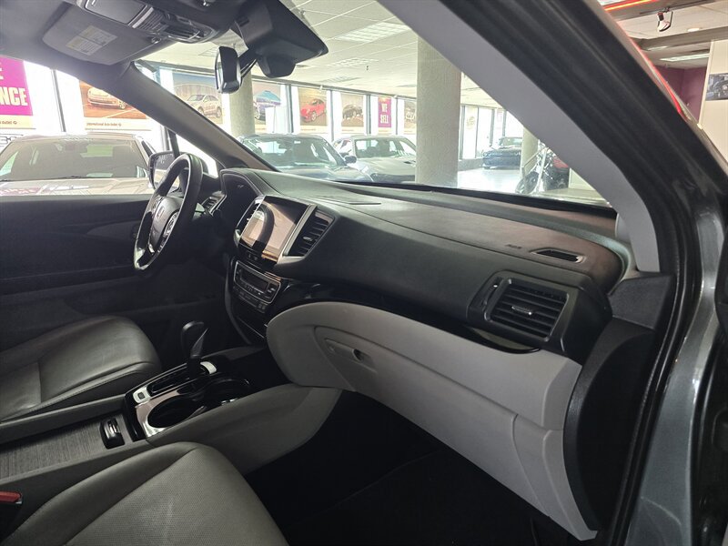 Used 2019 Honda Ridgeline RTL-E image 13