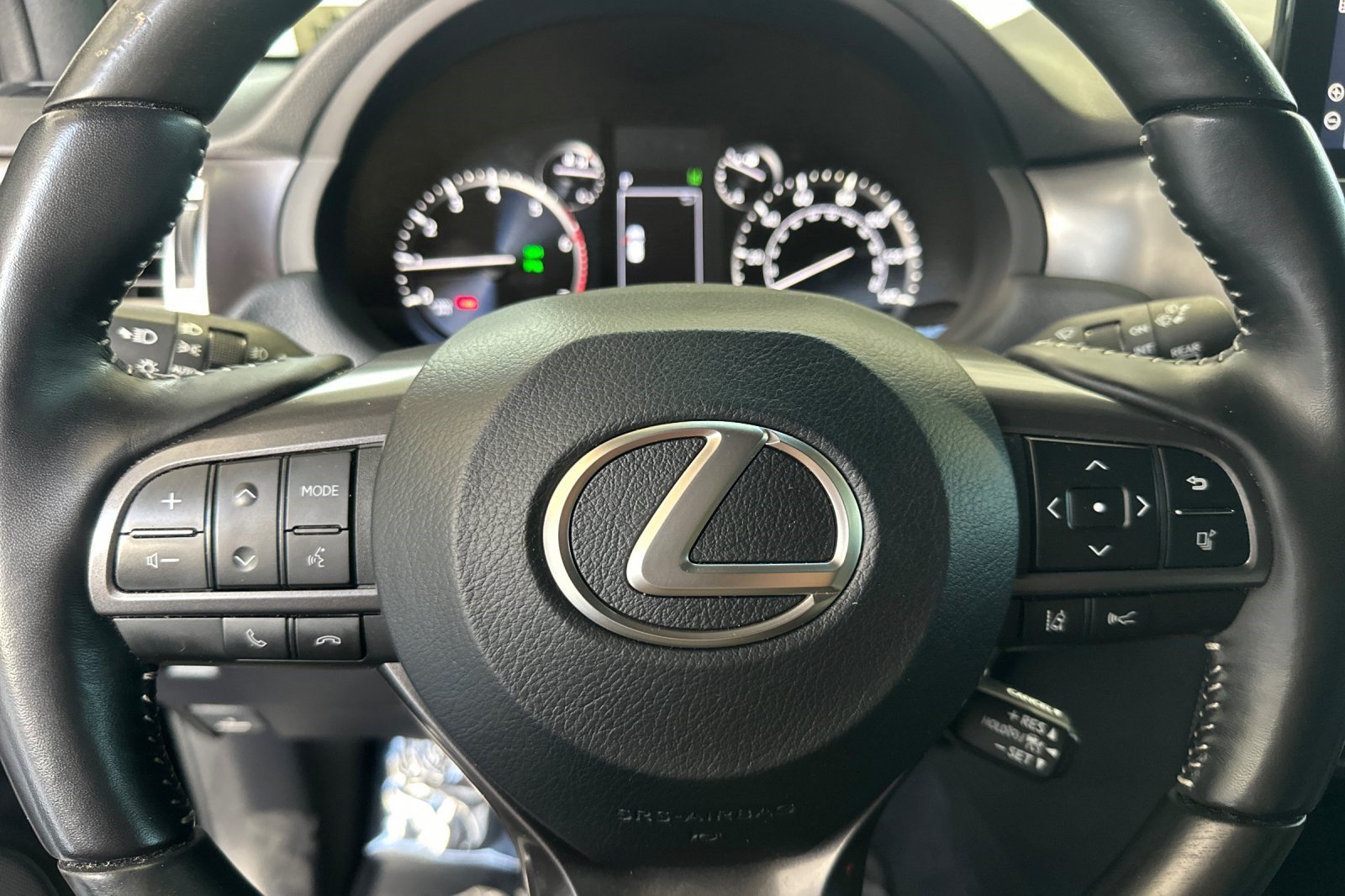 Certified 2023 Lexus GX 460 w/ Black Line Special Edition AWD/4WD image 30