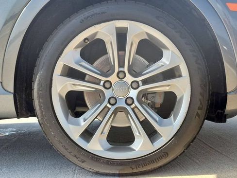 Used 2018 Audi Q3 2.0T Premium Plus w/ Premium Plus Package AWD/4WD image 22