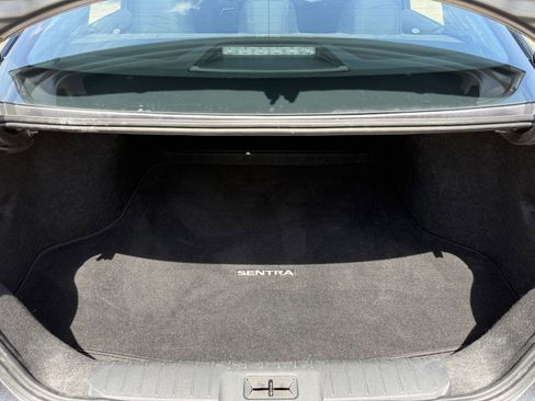 Used 2025 Nissan Sentra SV FWD image 31