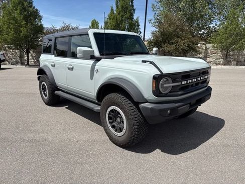 Used 2024 Ford Bronco Outer Banks w/ Sasquatch Package AWD/4WD image 15