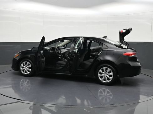 Used 2024 Toyota Corolla LE FWD image 39