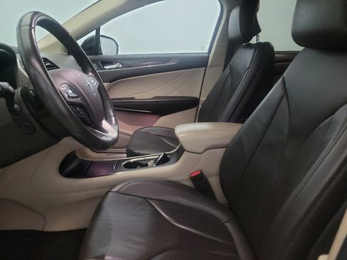 Used 2017 Lincoln MKC Reserve image 17