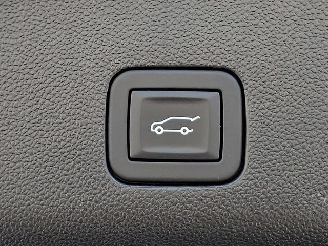 Used 2025 Chevrolet Tahoe Z71 AWD/4WD image 30