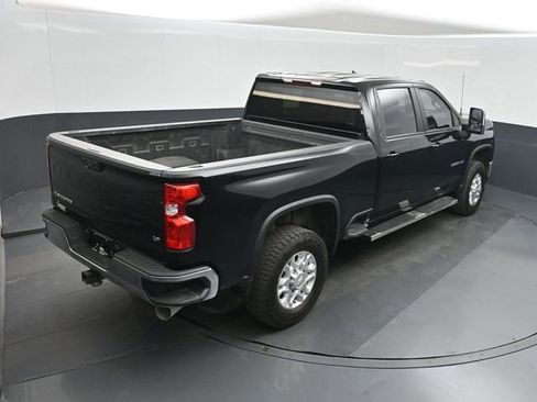 Used 2024 Chevrolet Silverado 2500 LT image 28