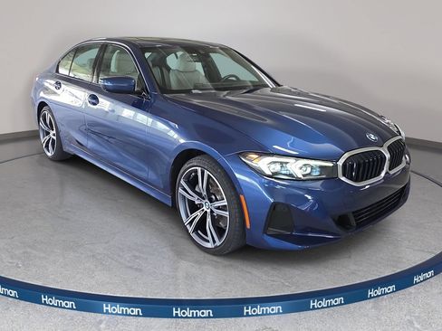 Used 2023 BMW 330i Sedan w/ Premium Package RWD image 3