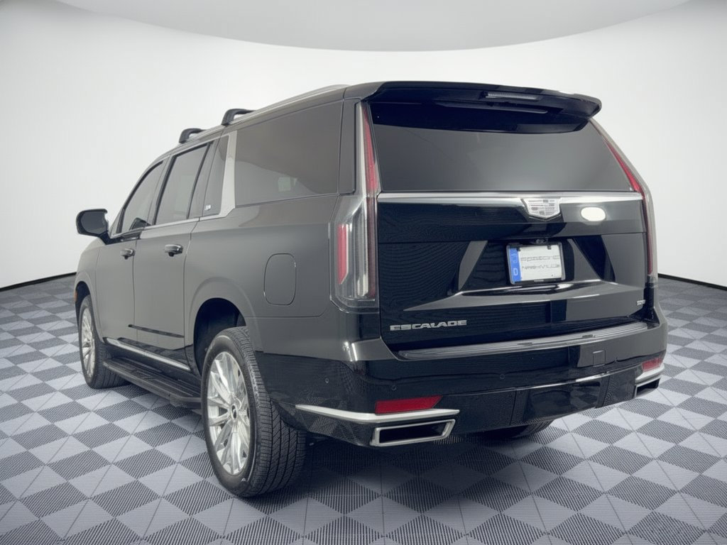 Used 2023 Cadillac Escalade ESV Premium Luxury AWD/4WD image 3