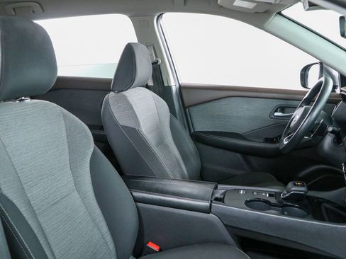 Used 2023 Nissan Rogue SV FWD image 25