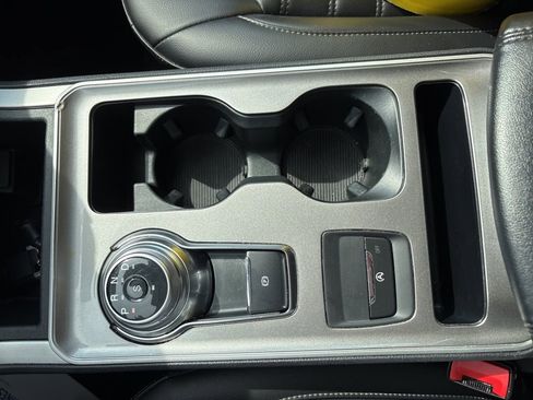 Used 2024 Ford Edge SEL image 36