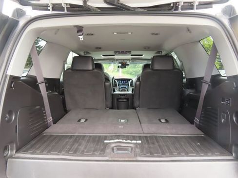 Used 2017 Cadillac Escalade Premium Luxury AWD/4WD image 46