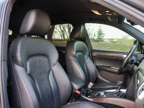 Used 2016 Audi Q5 2.0T Premium Plus w/ Technology Package image 21