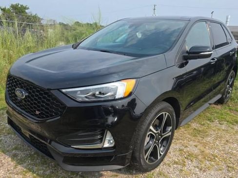 Used 2023 Ford Edge ST w/ Equipment Group 401A AWD/4WD image 2
