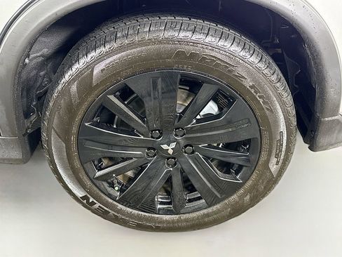 Used 2025 Mitsubishi Outlander Sport LE image 31