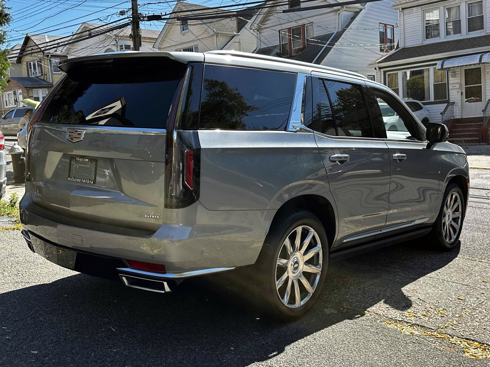 Used 2024 Cadillac Escalade Premium Luxury Platinum AWD/4WD image 6