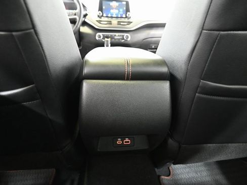 Used 2020 Nissan Altima 2.5 SR w/ Premium Package image 29