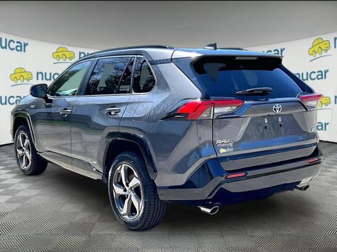 Used 2023 Toyota RAV4 SE w/ Weather & Moonroof Package image 4