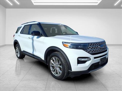 Used 2023 Ford Explorer Limited AWD/4WD image 2